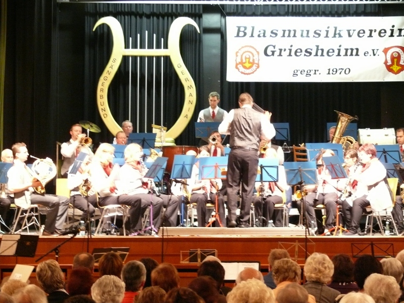 05.11.2011: Blech trifft Stimme  4. Konzert mit dem Blasmusikverein